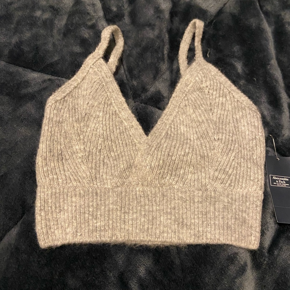 A&F sweater crop